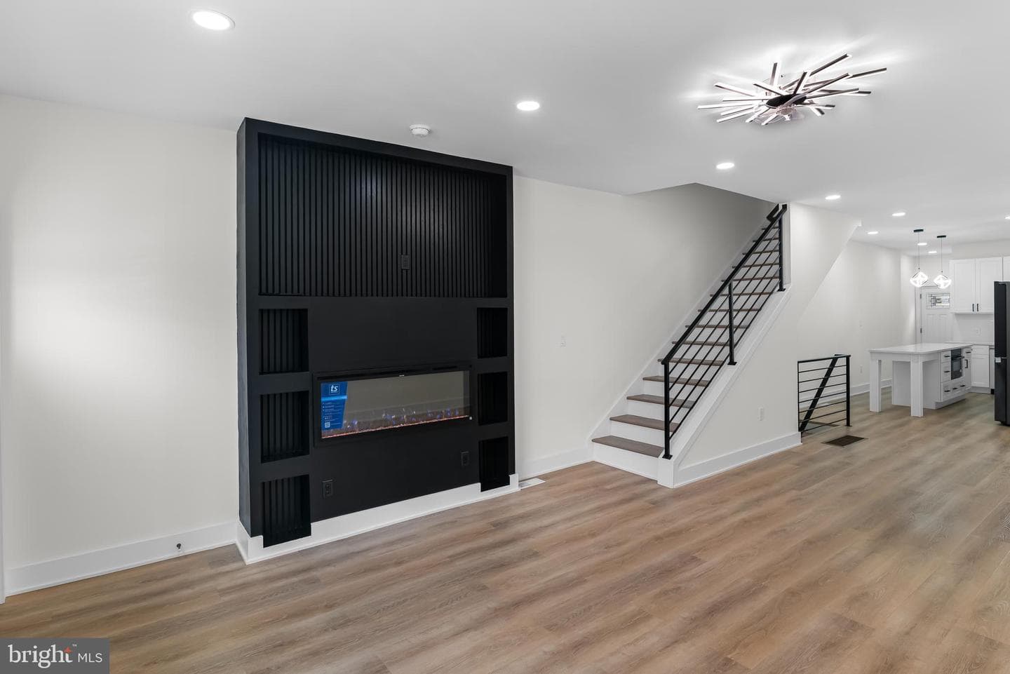 5114 Ranstead Street photo 8