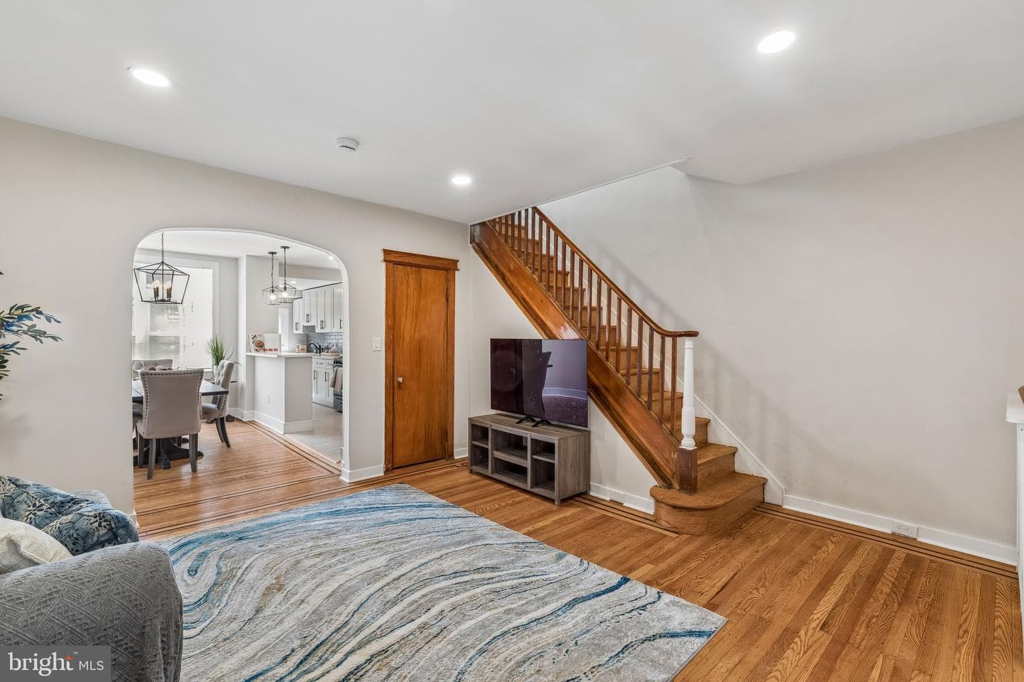 2916 N Woodstock Street photo 5
