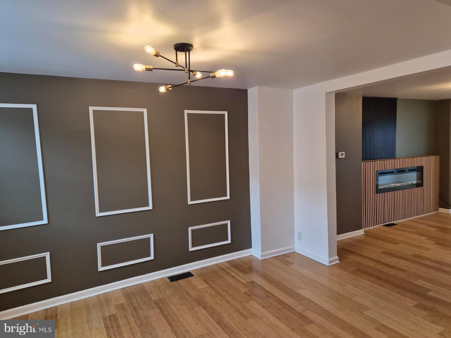 6754 Guyer Ave photo 4