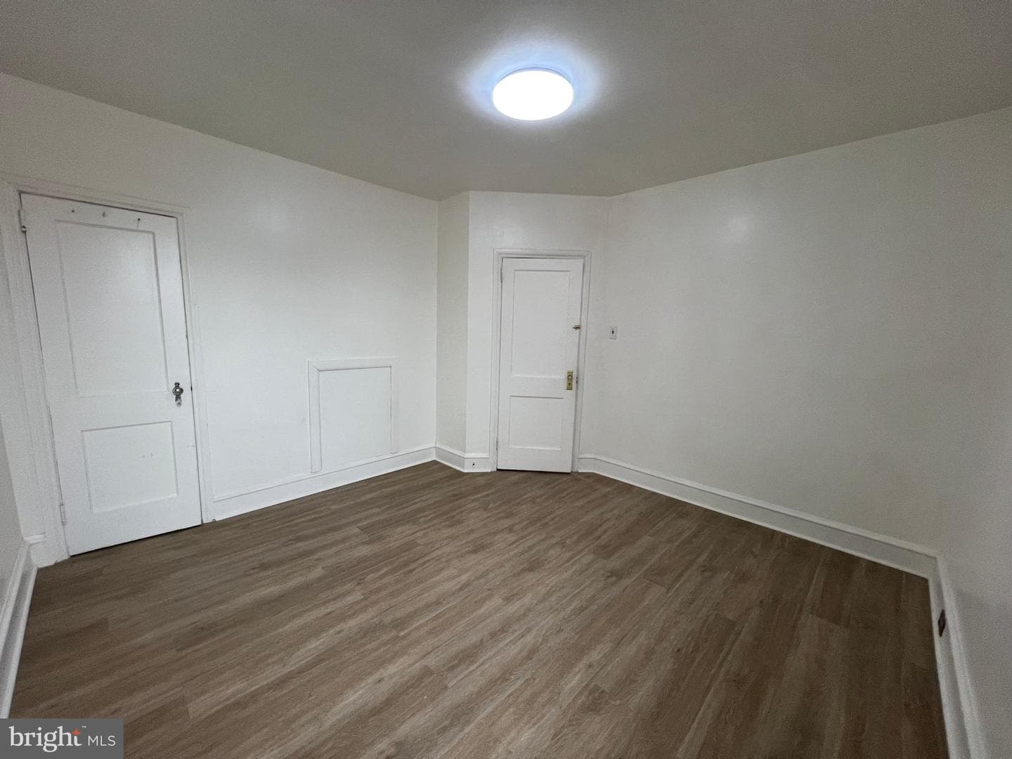 3239 Wellington Street photo 15