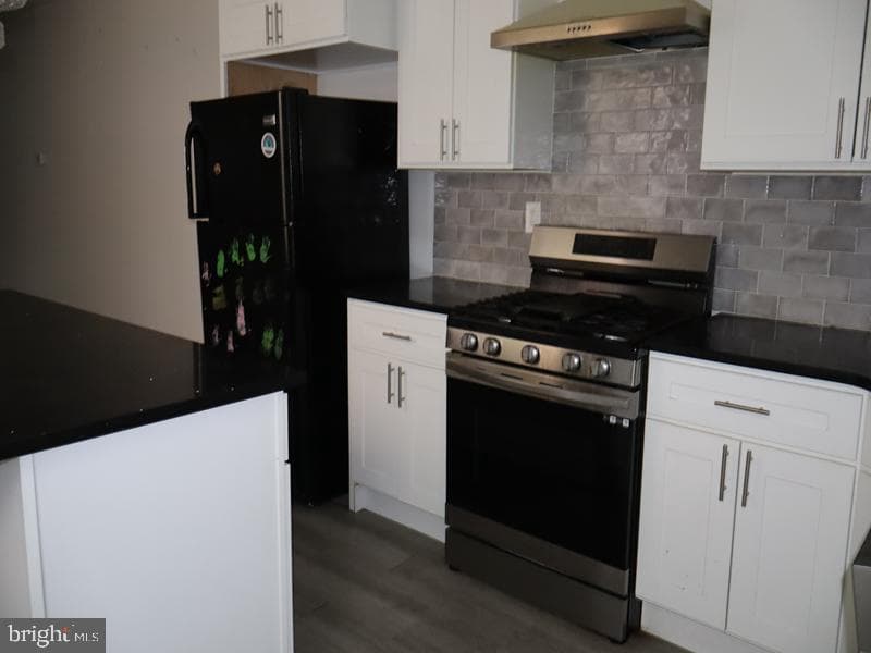 6037 Spruce Street photo 10