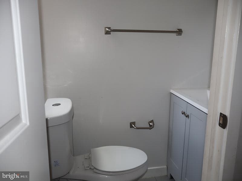 6037 Spruce Street photo 19