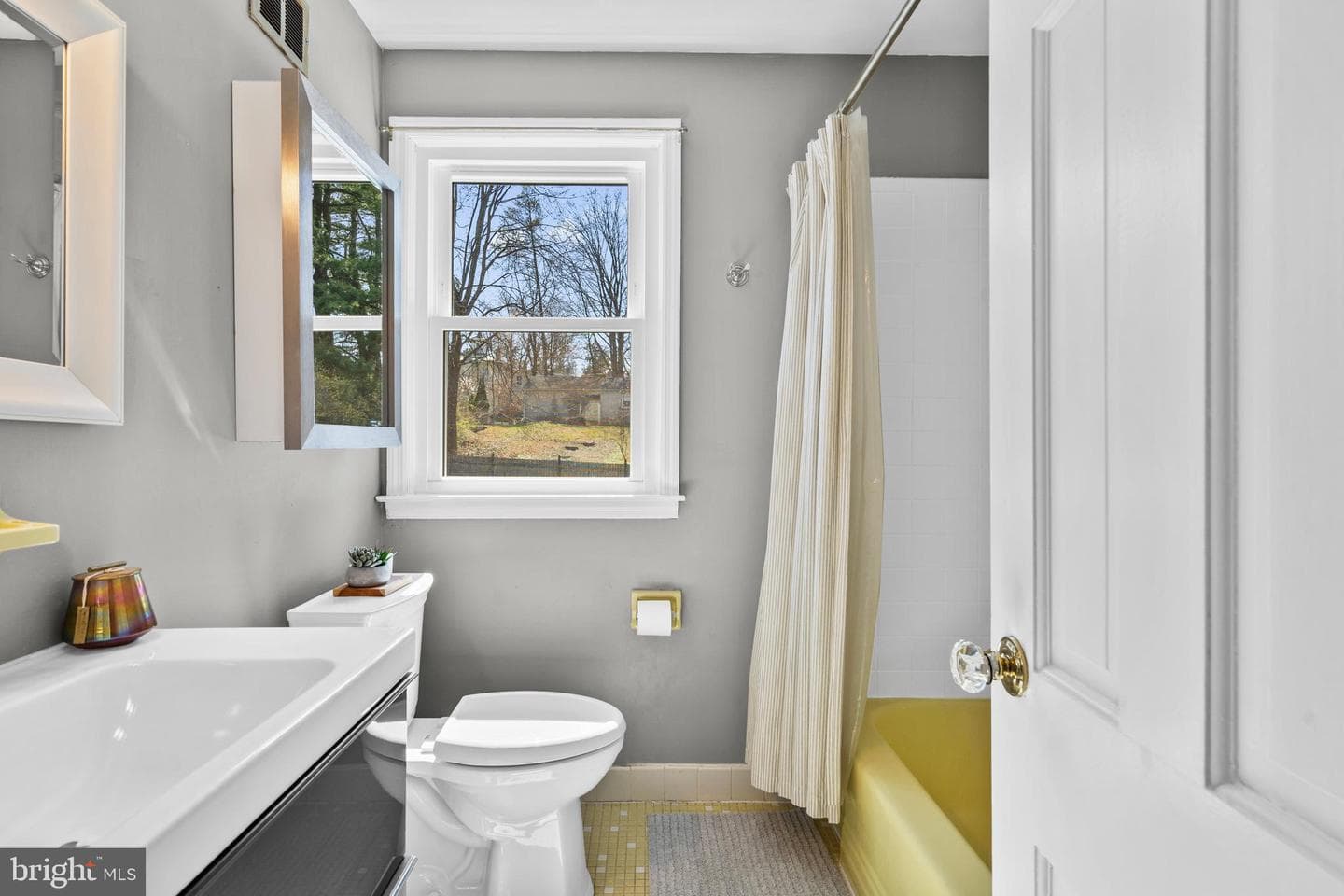 8720 Stenton Avenue photo 20