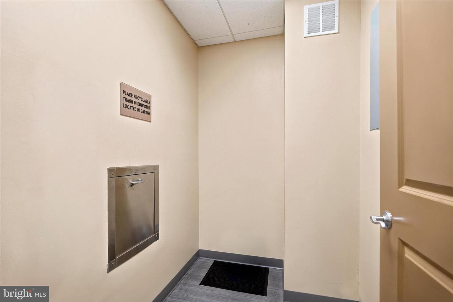 200 Ernest Way #236 photo 4