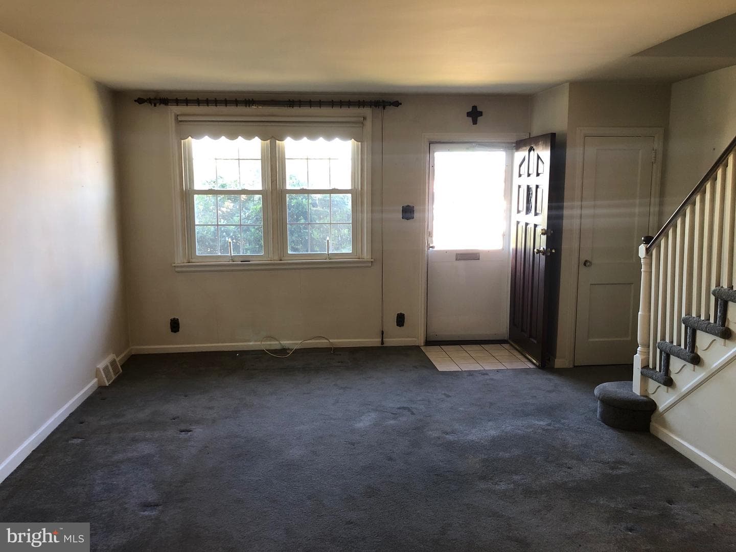 2807 Hellerman St photo 4