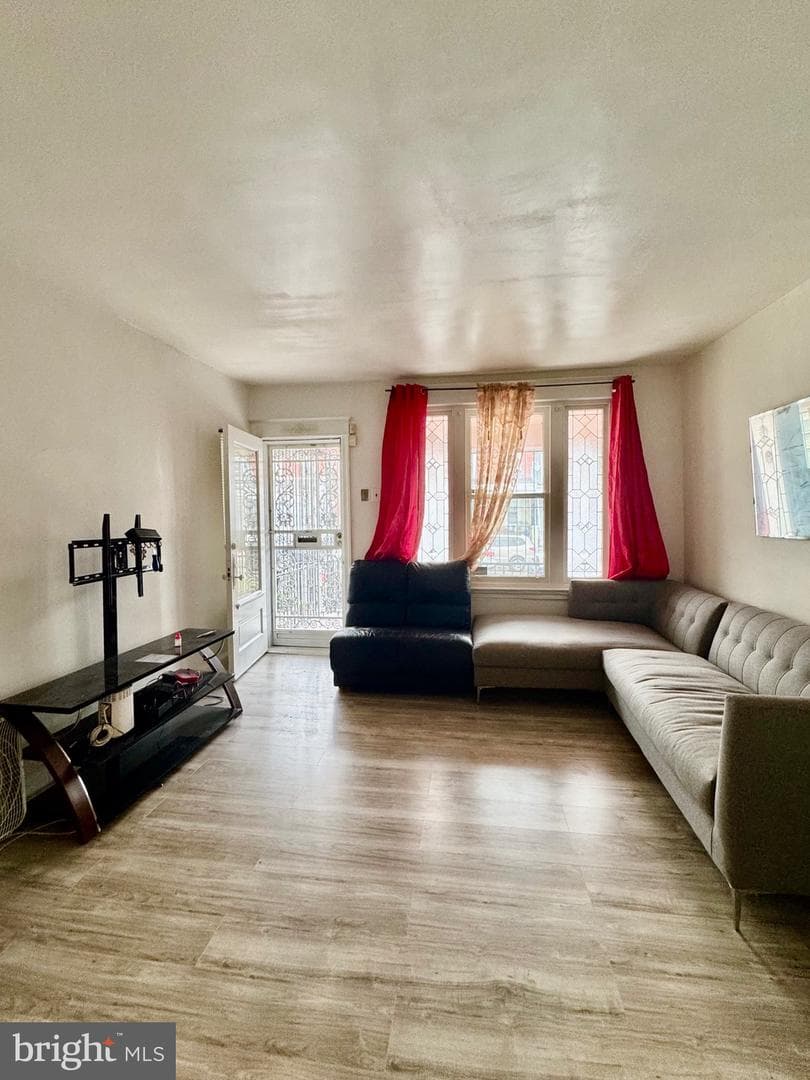 312 Lindley Avenue, Philadelphia