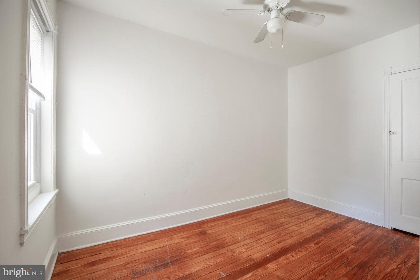 417 Krams Avenue photo 20