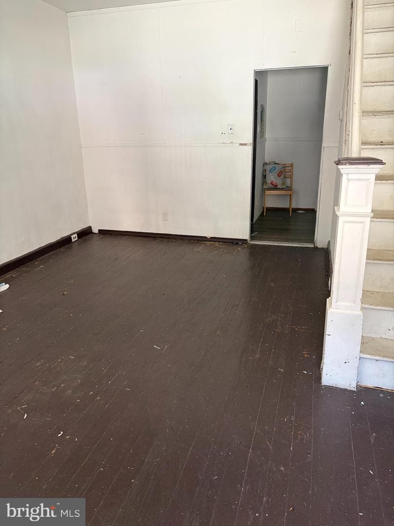 814 E Thayer Street photo 2