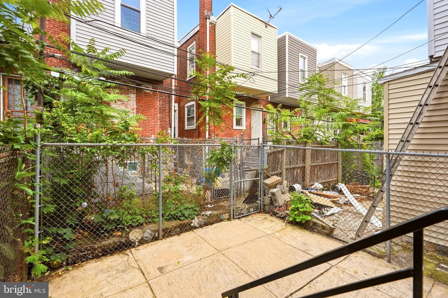 5753 Catharine Street photo 30