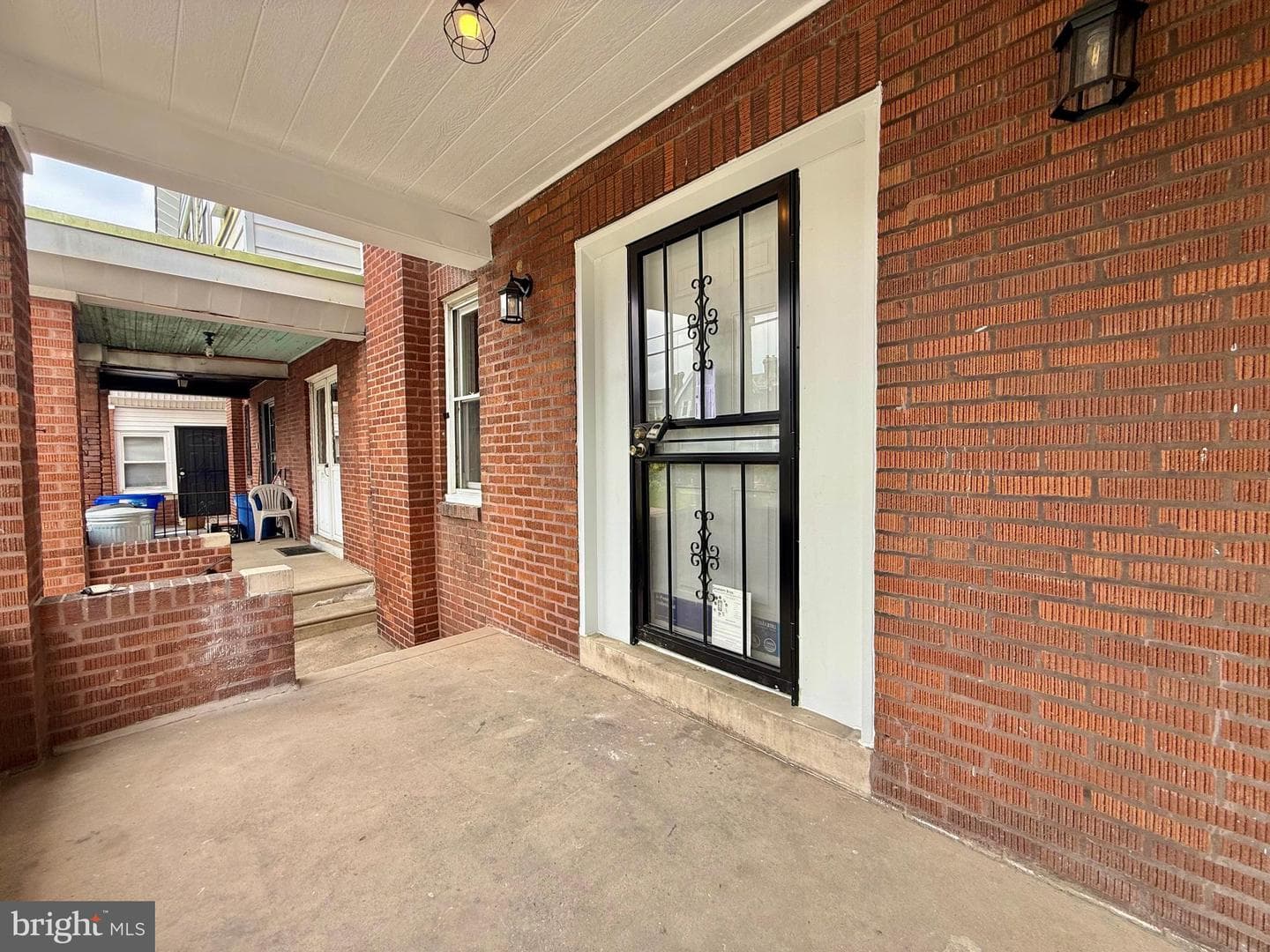 207 W Nedro Avenue photo 7