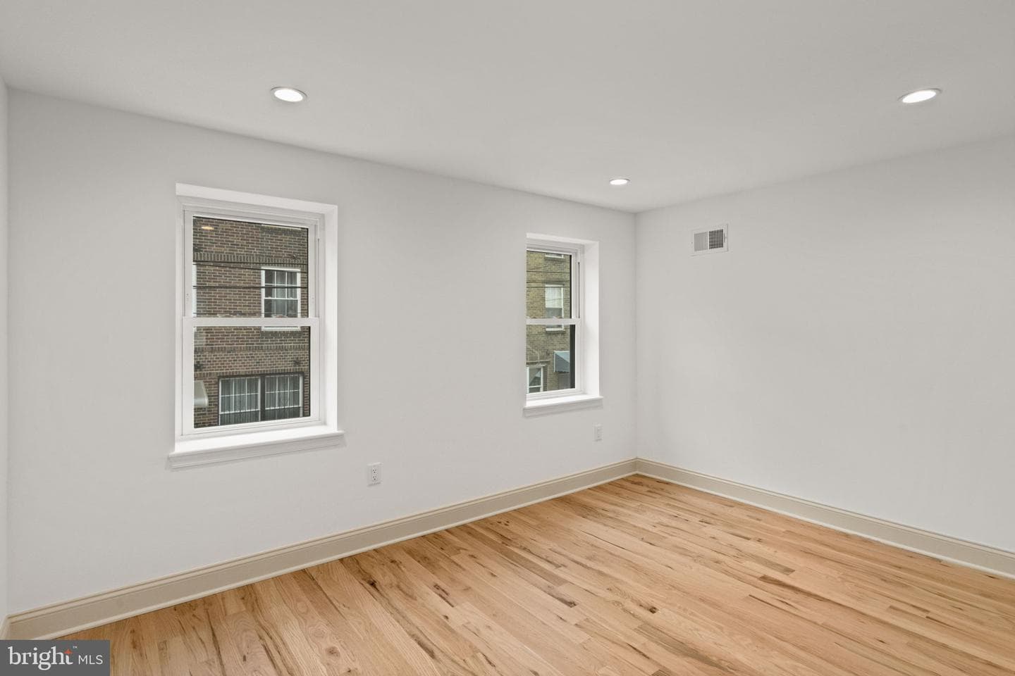 739 Earp Street photo 20