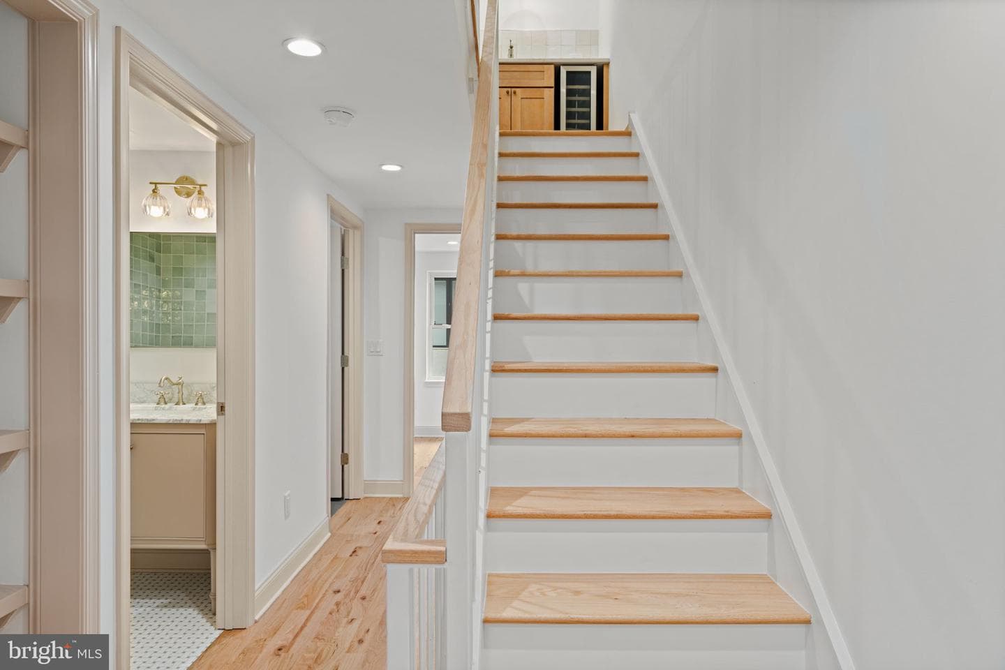 739 Earp Street photo 22