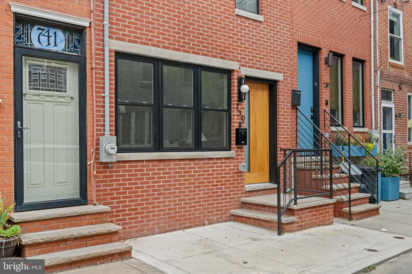 739 Earp Street photo 41