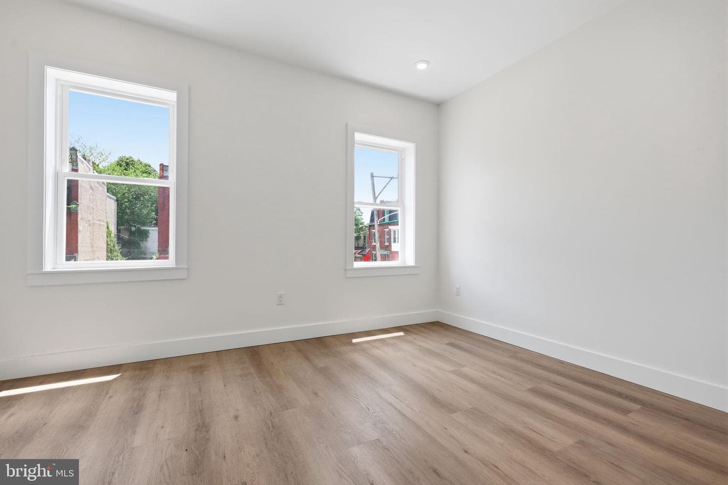 5517 Hunter Street photo 16