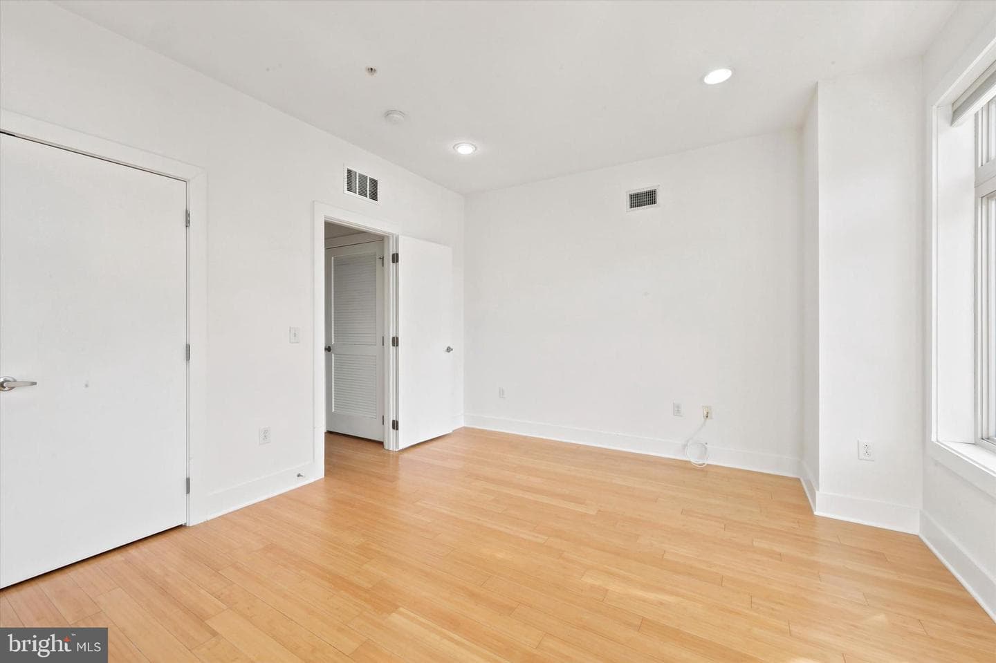 2544 Salmon St photo 18