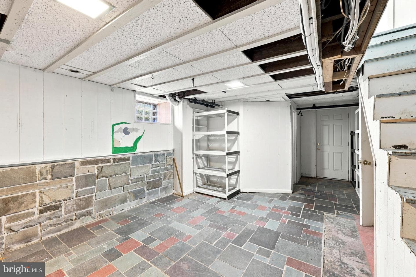 140 Overhill Avenue photo 25