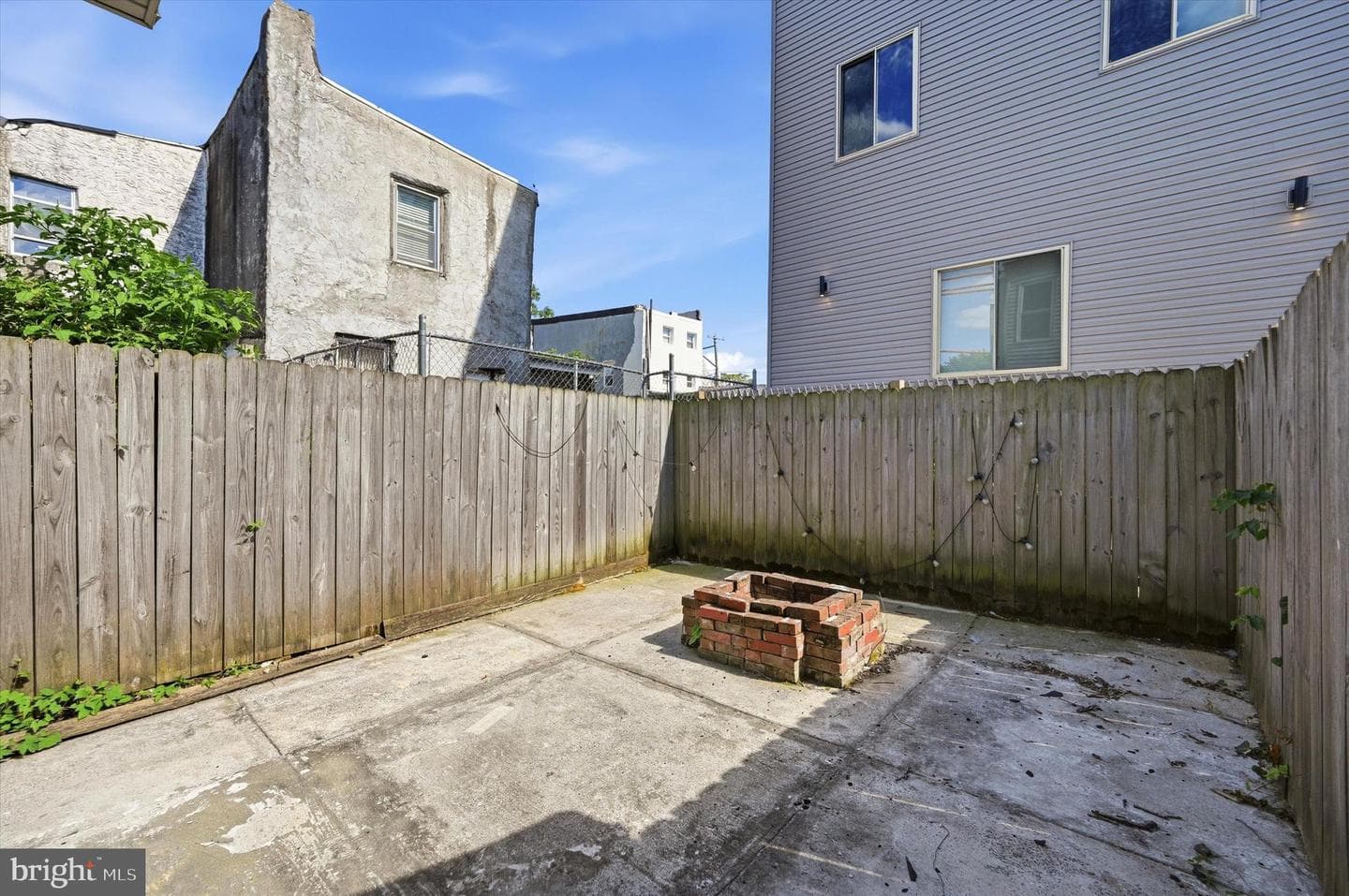 1006 W Dakota Street photo 22