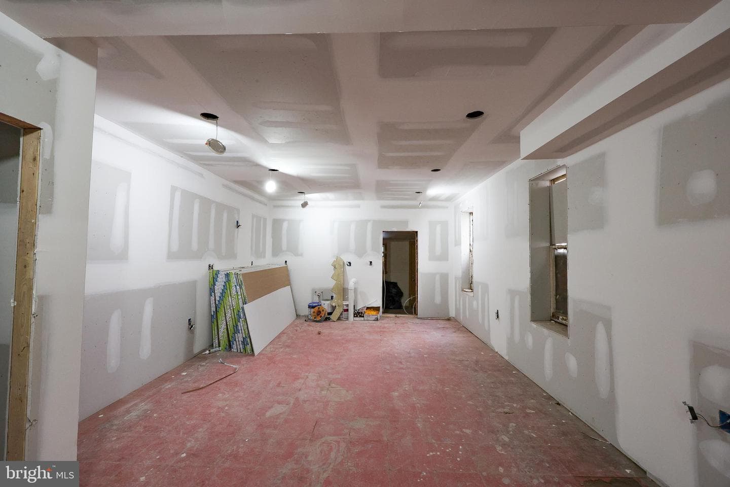 5212 Race Street photo 5