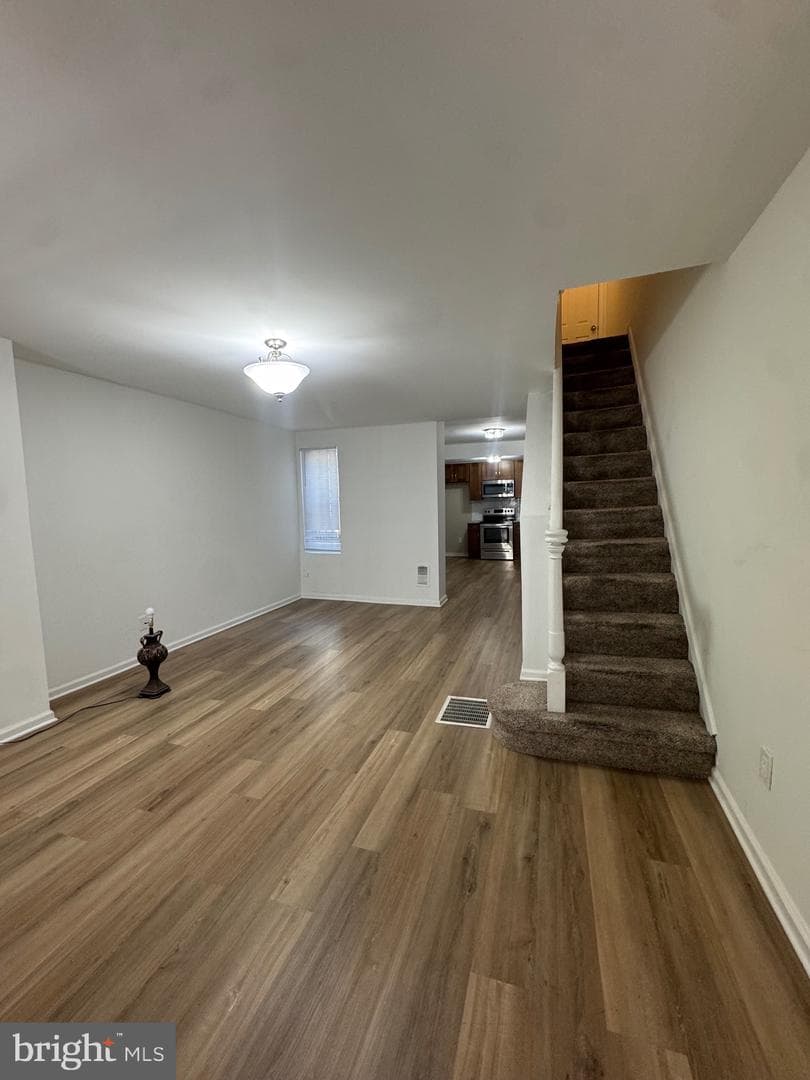 3029 N Front Street photo 3