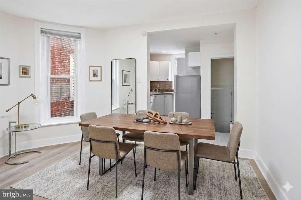 5532 Addison Street photo 3