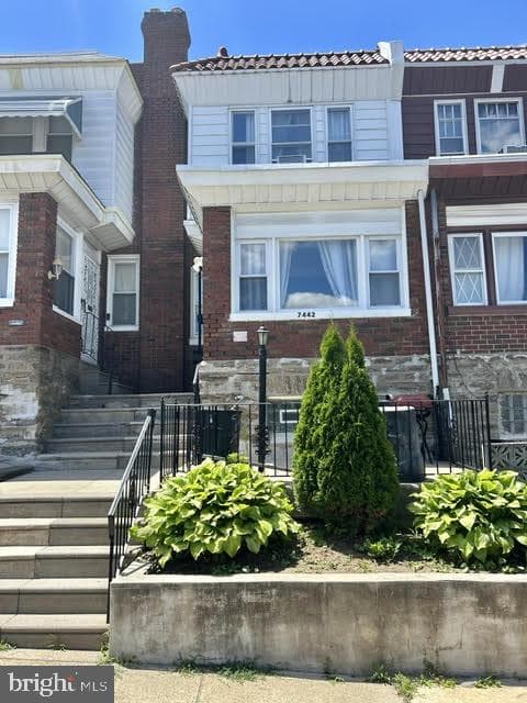7442 E Walnut Lane, Philadelphia