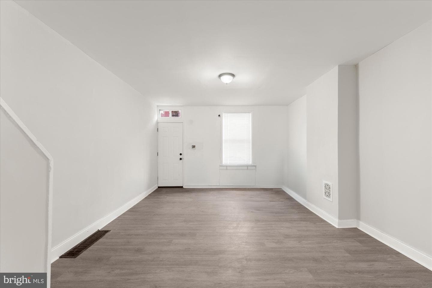 1212 W Luzerne Street photo 6