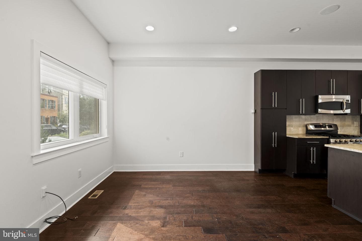 1220 Crease Street photo 15