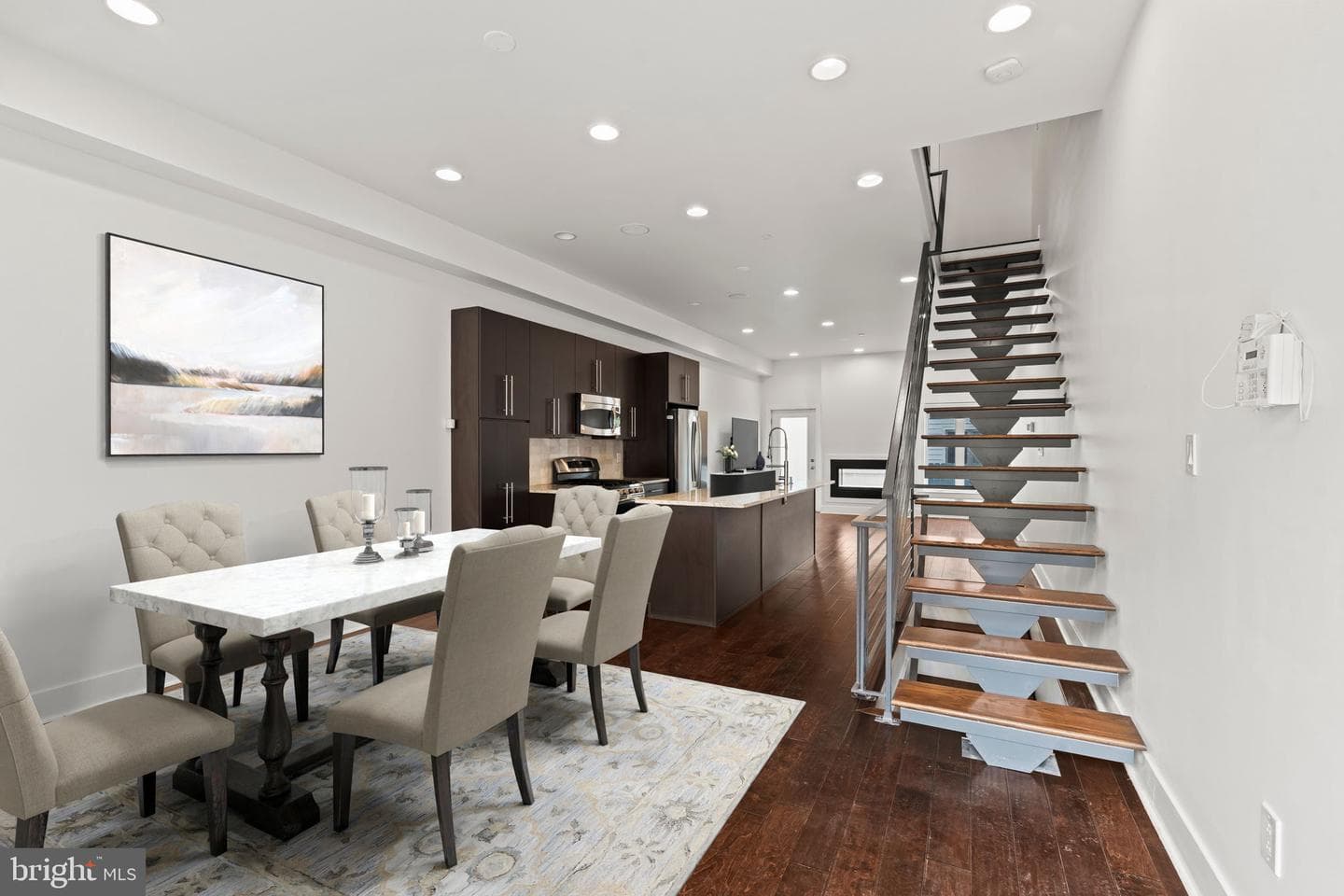 1220 Crease Street photo 4