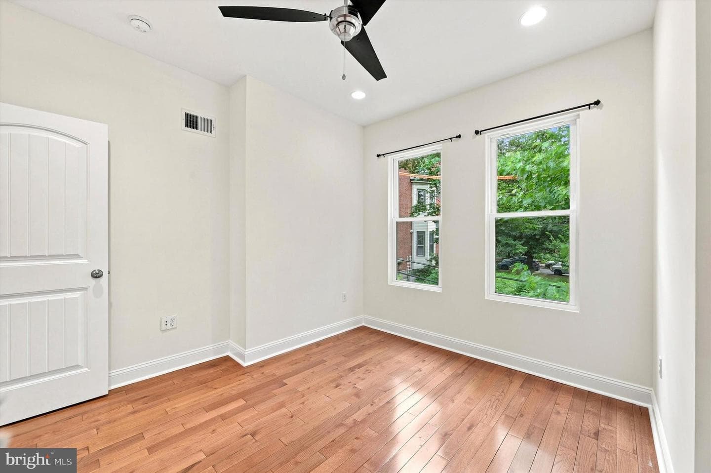 1027 S 50th Street photo 19
