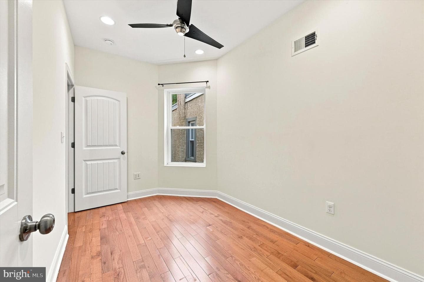 1027 S 50th Street photo 21
