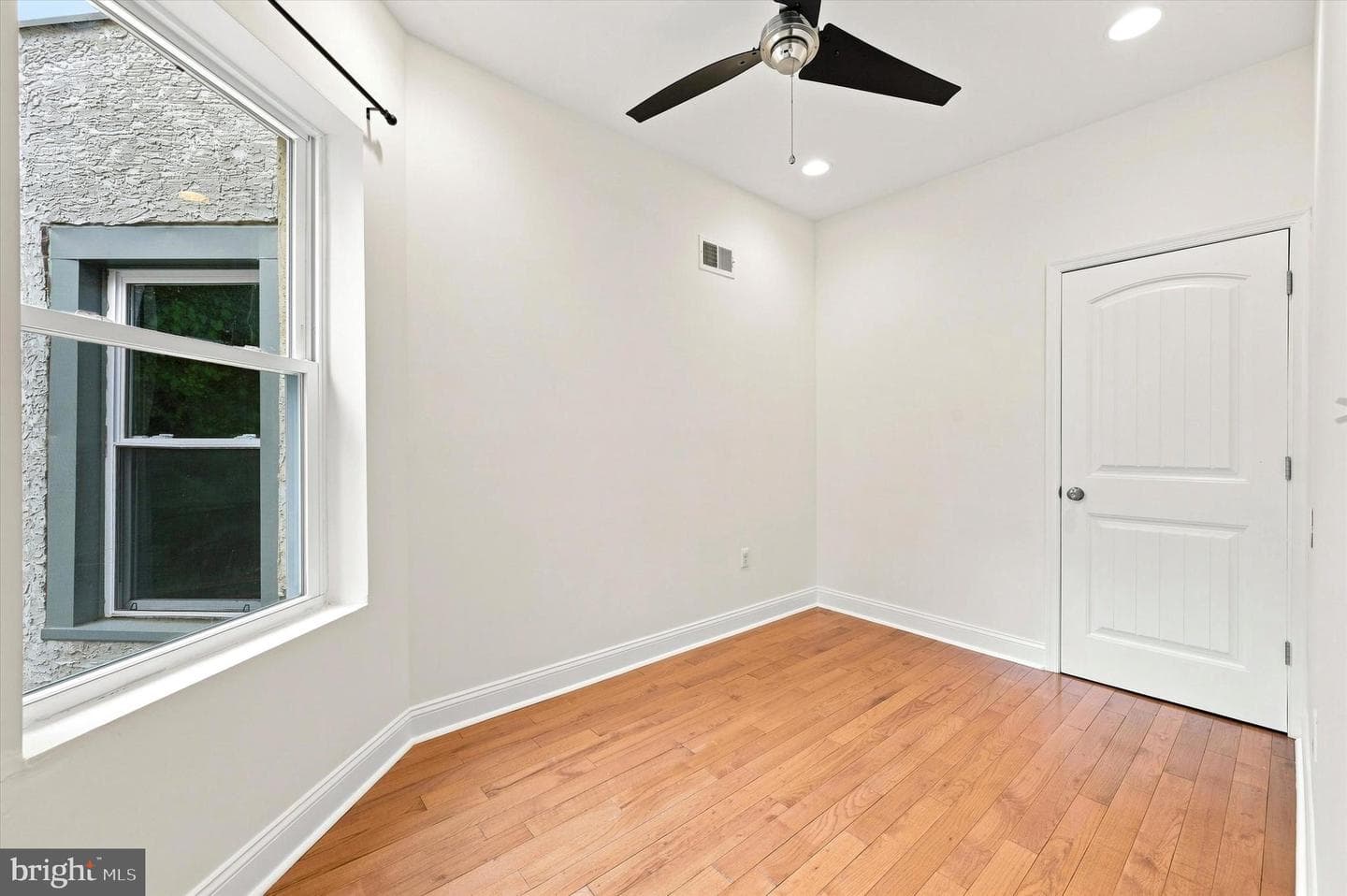 1027 S 50th Street photo 22