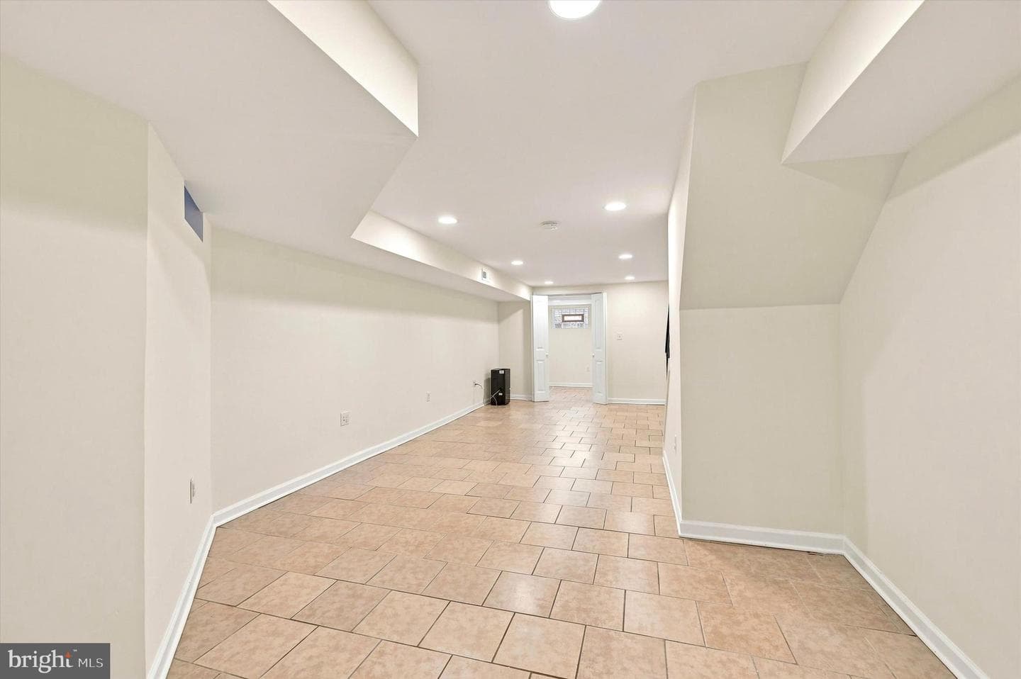 1027 S 50th Street photo 24