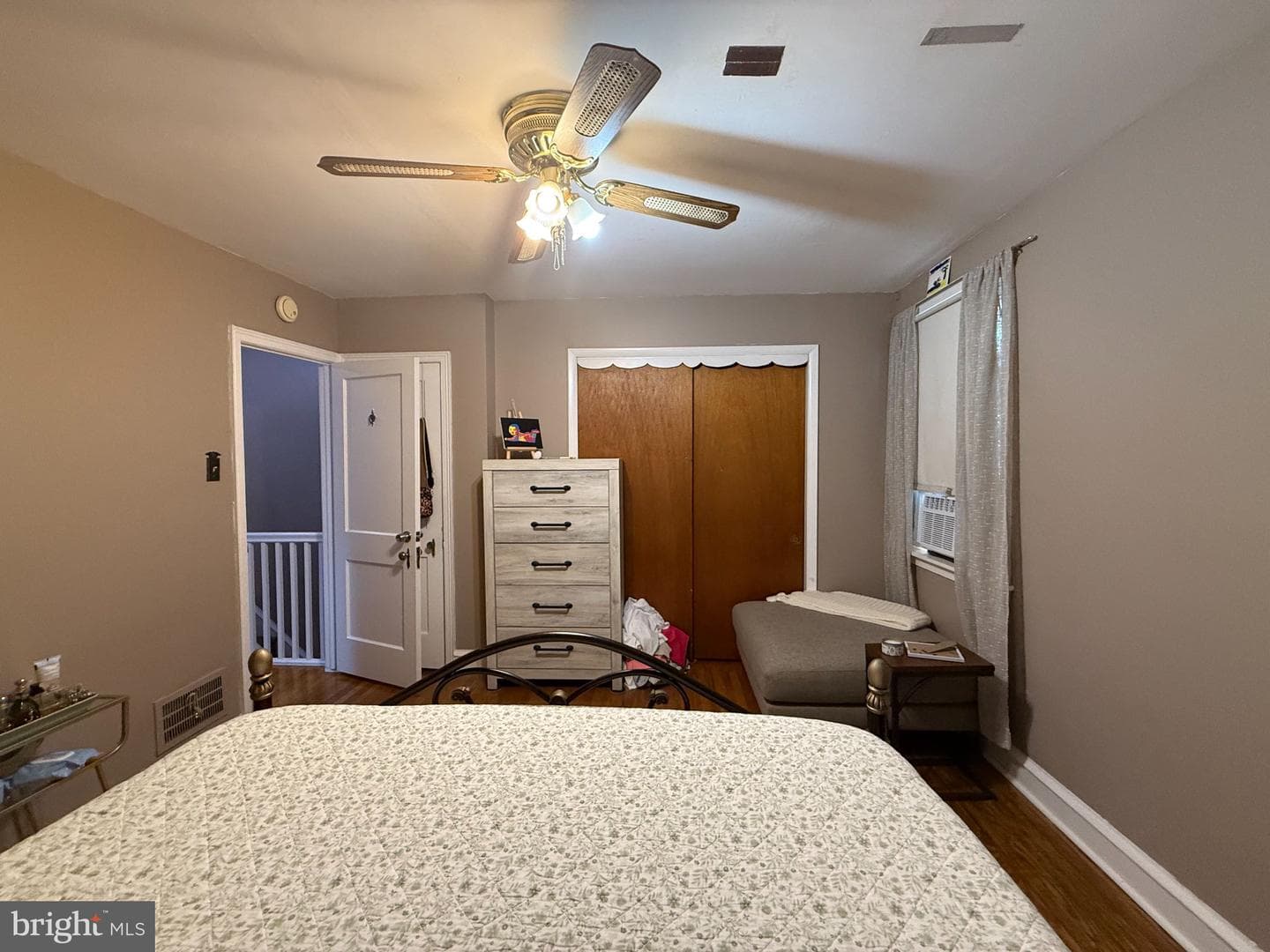 6239 Montague photo 11