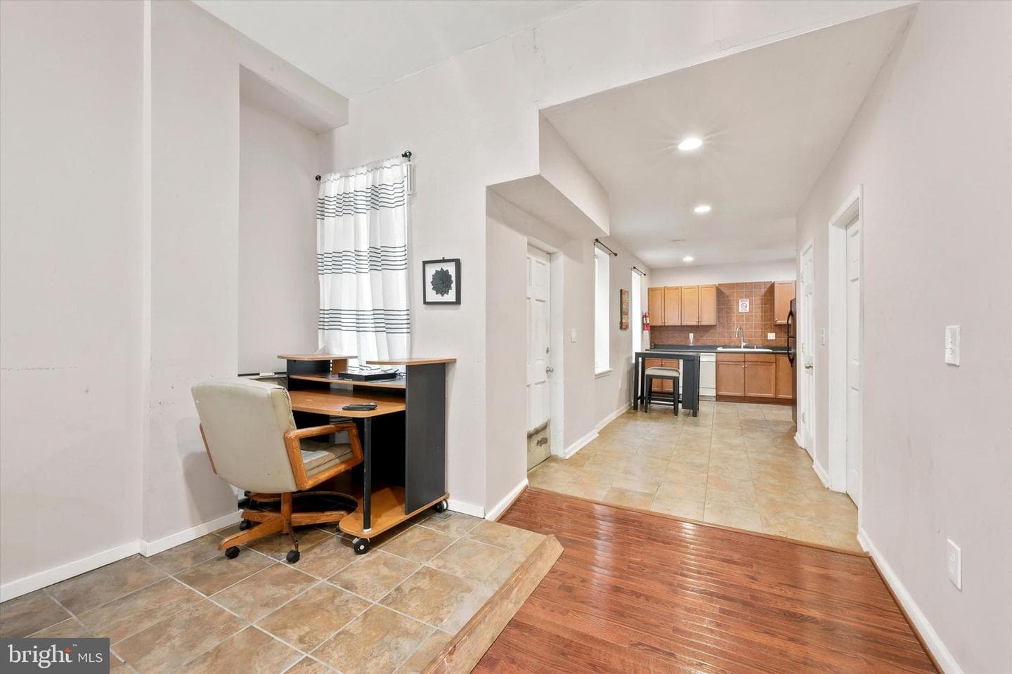 4427 Sansom St photo 10