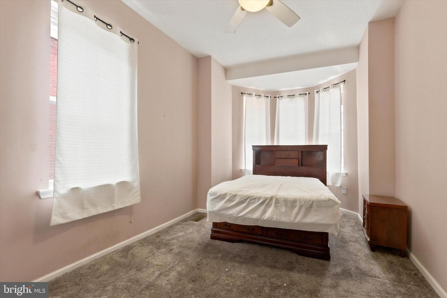 4427 Sansom St photo 13