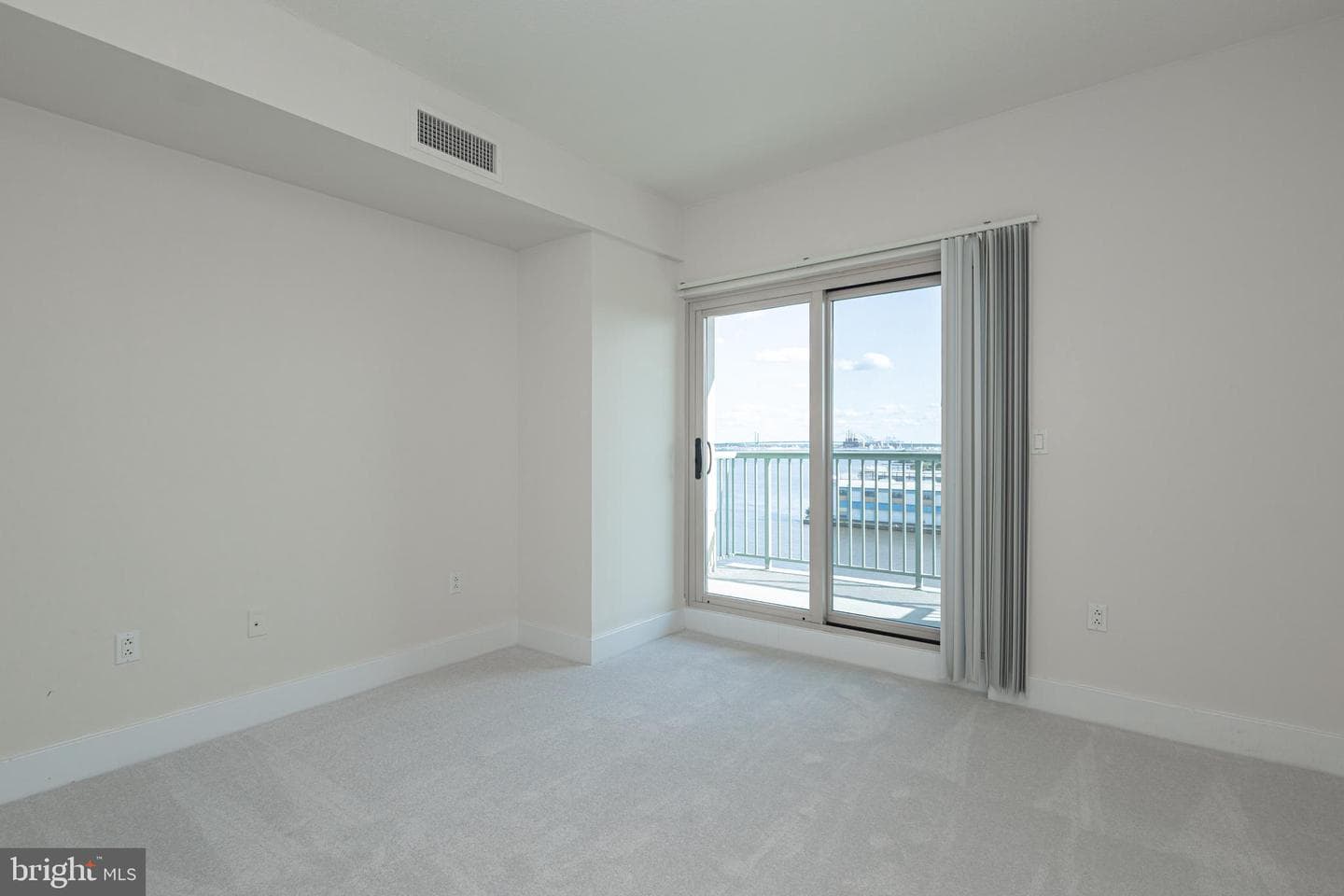 717 S Chris Columbus Boulevard #1509 photo 21