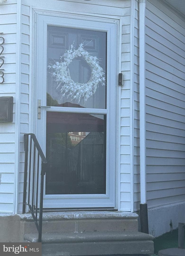 5223 Diamond Street photo 3
