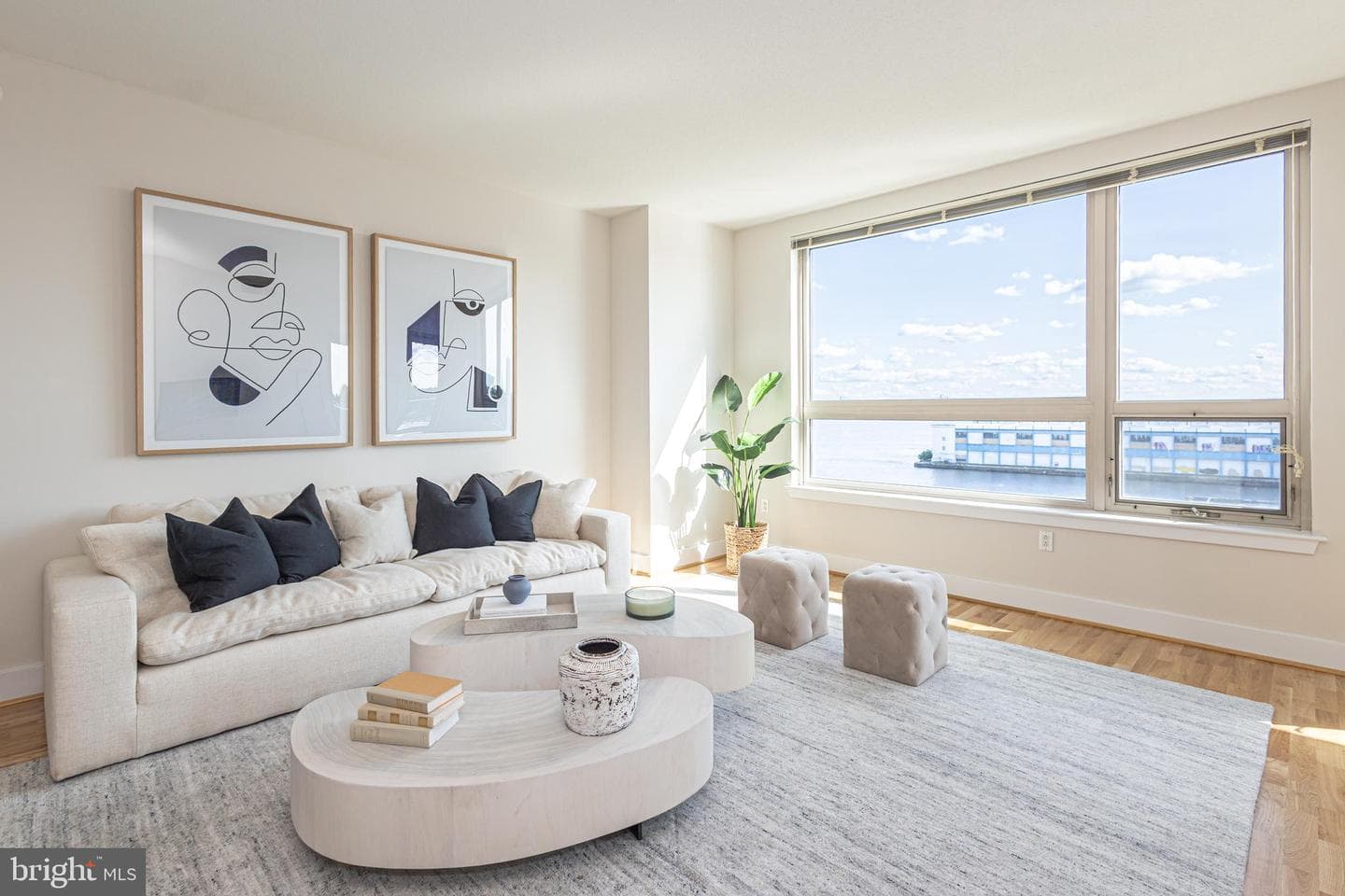 717 S Chris Columbus Boulevard #804, Philadelphia