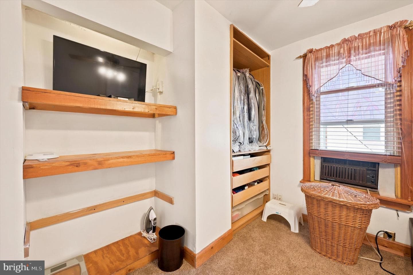 232 S Cecil Street photo 13