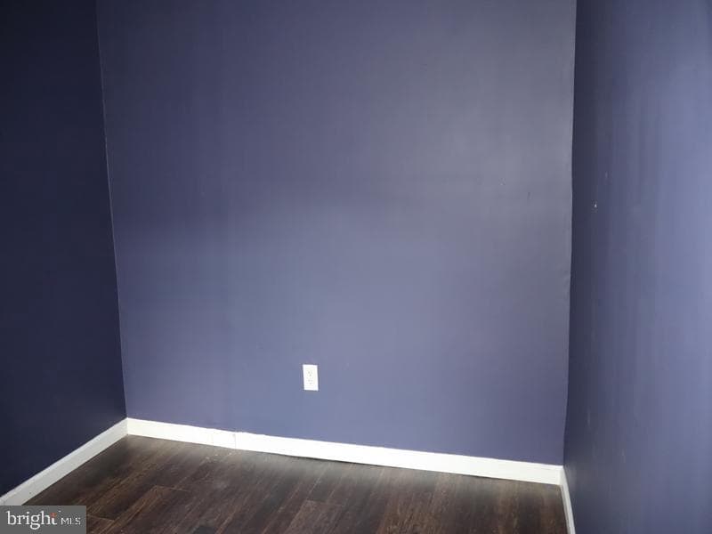 2226 Sigel St photo 16