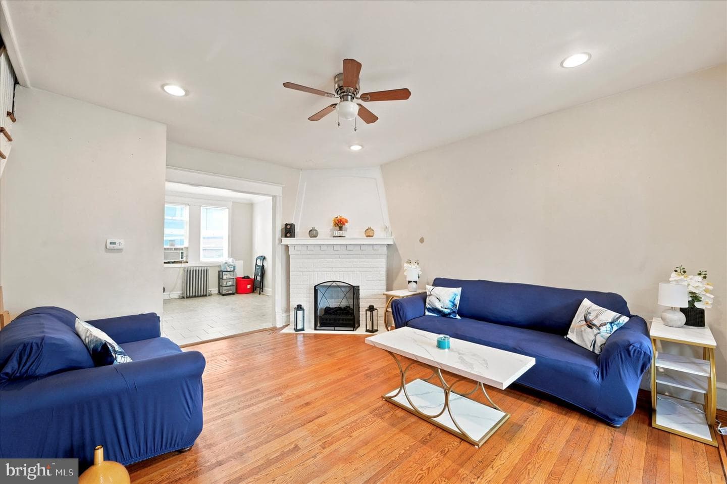 5381 Morse Street photo 3
