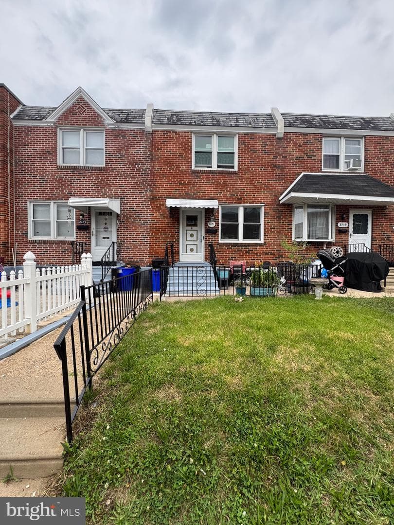 8121 Terry Street photo 27