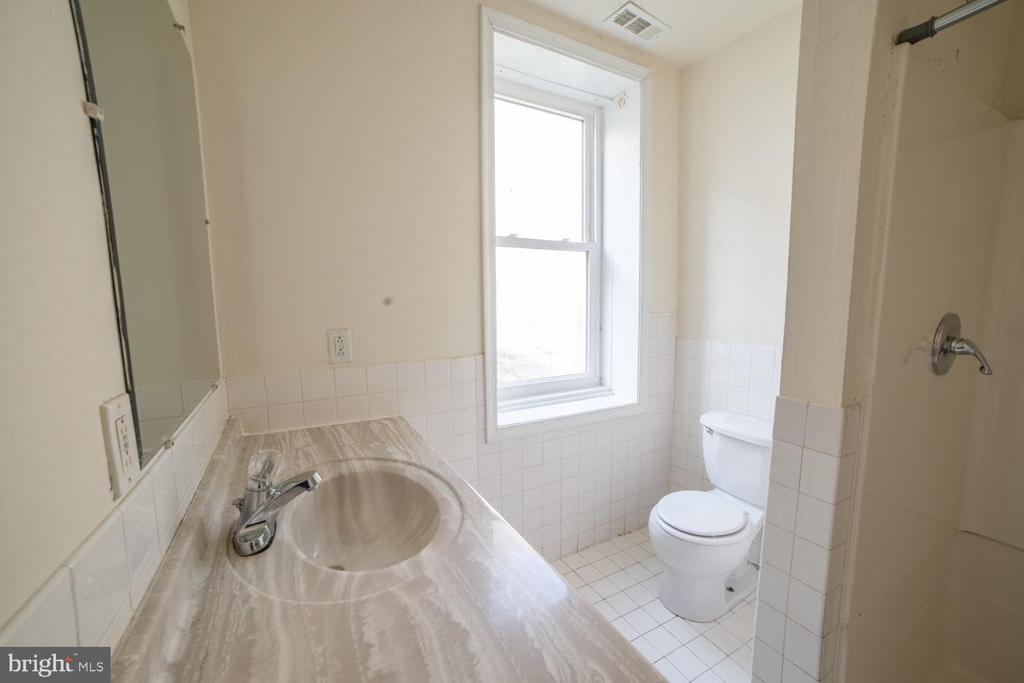 1850 N 16th Street photo 10