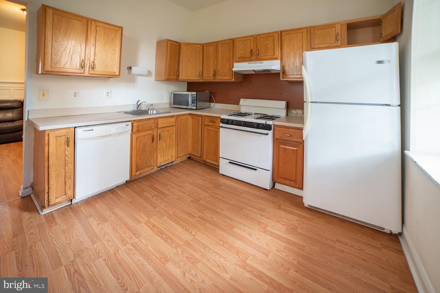 1850 N 16th Street photo 4