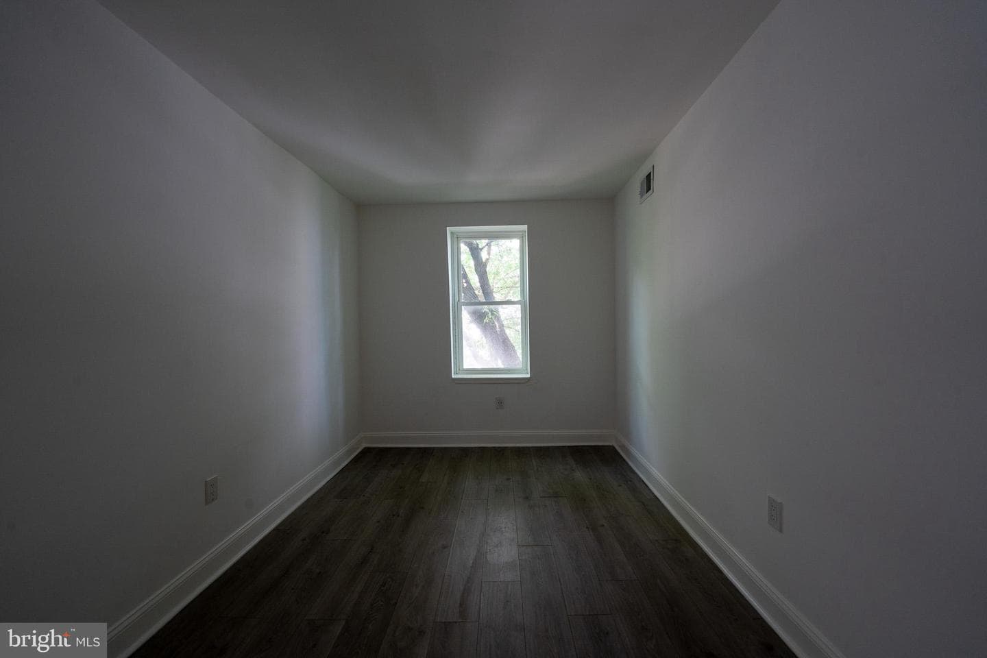 5333 Malcolm St photo 14