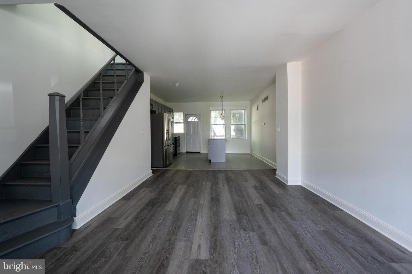 5333 Malcolm St photo 5