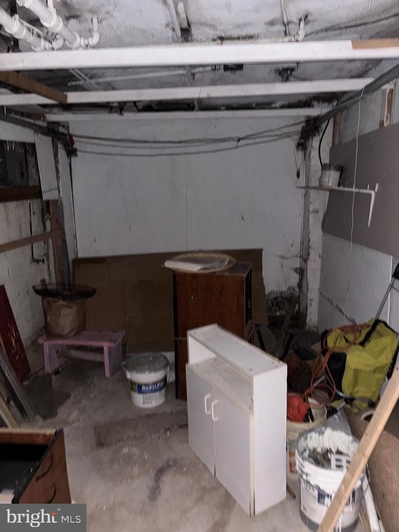 619 E Godfrey Avenue photo 20