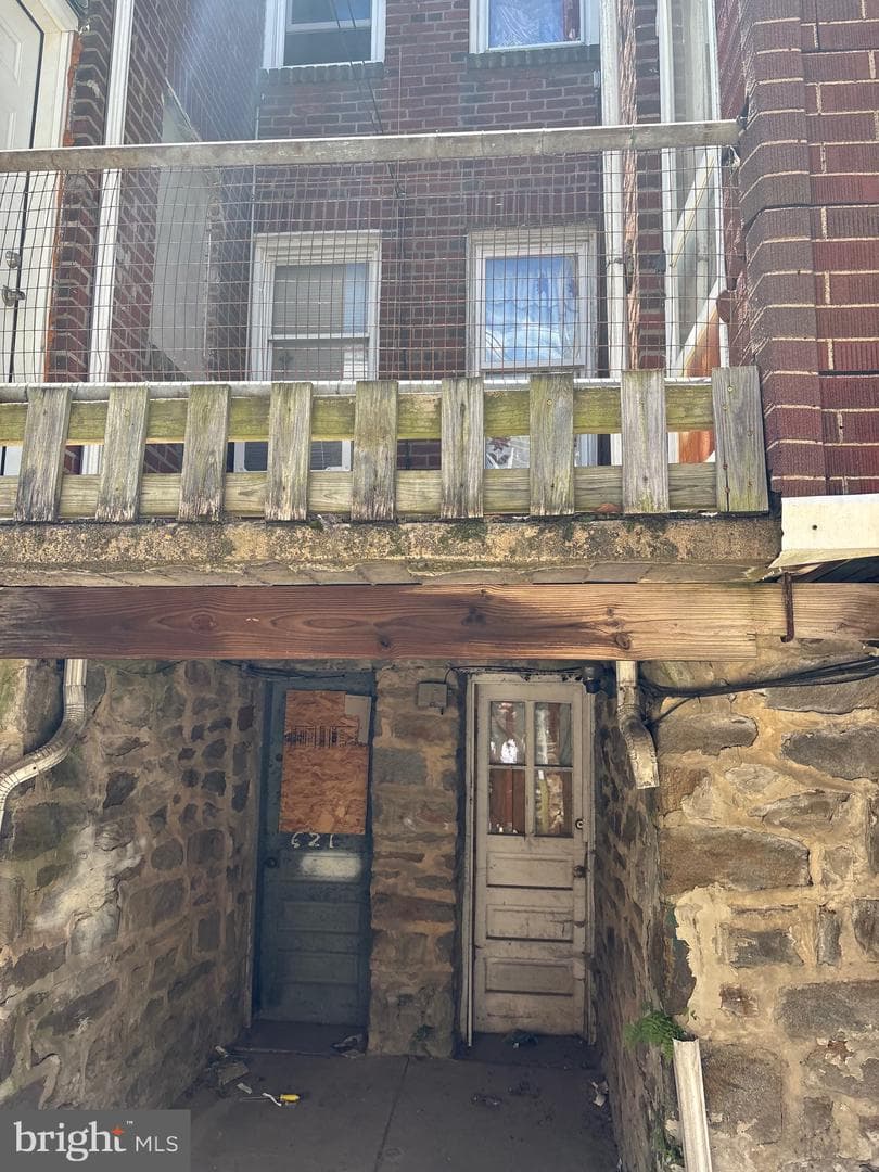 619 E Godfrey Avenue photo 6