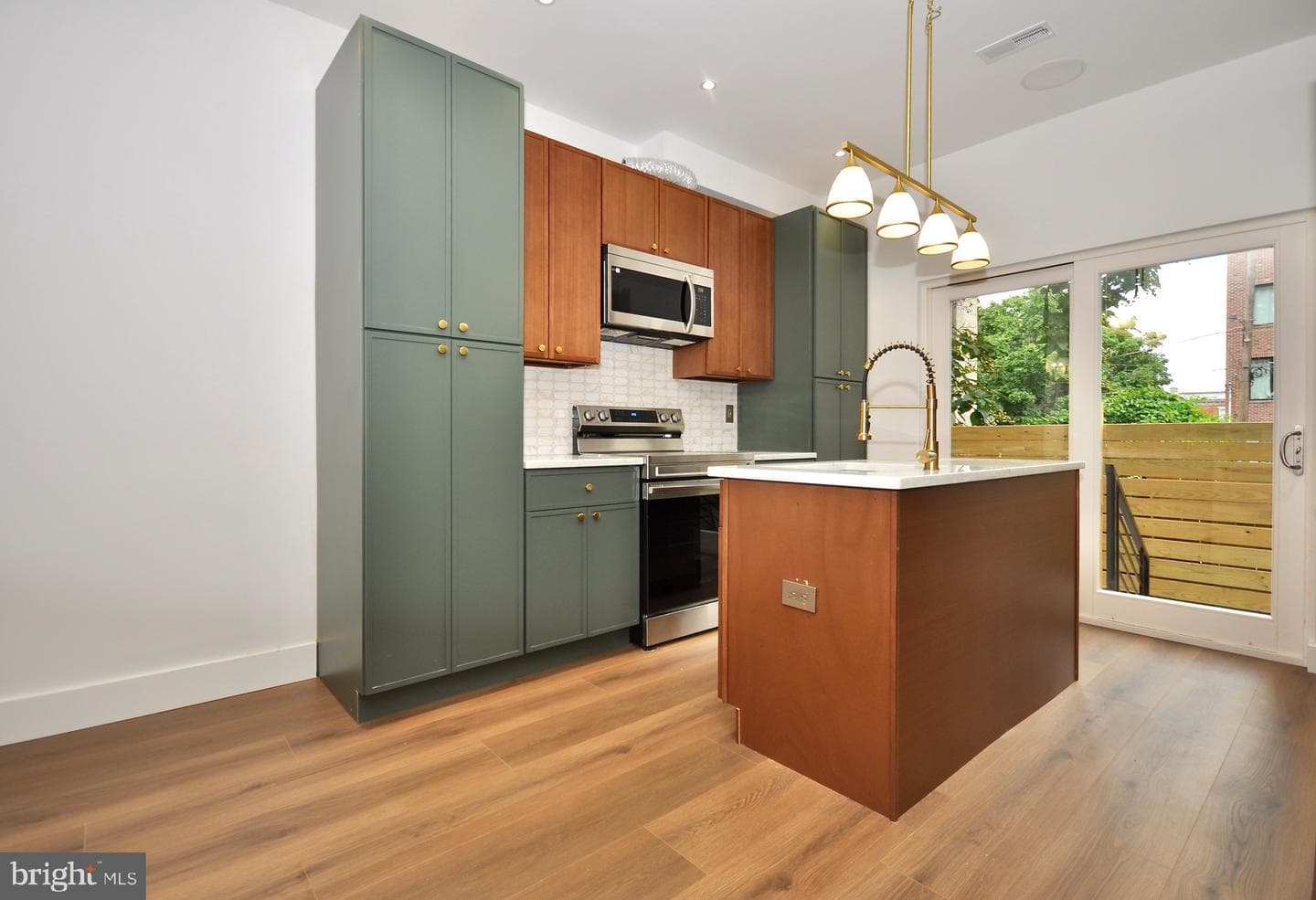 2043 N Orkney St photo 16