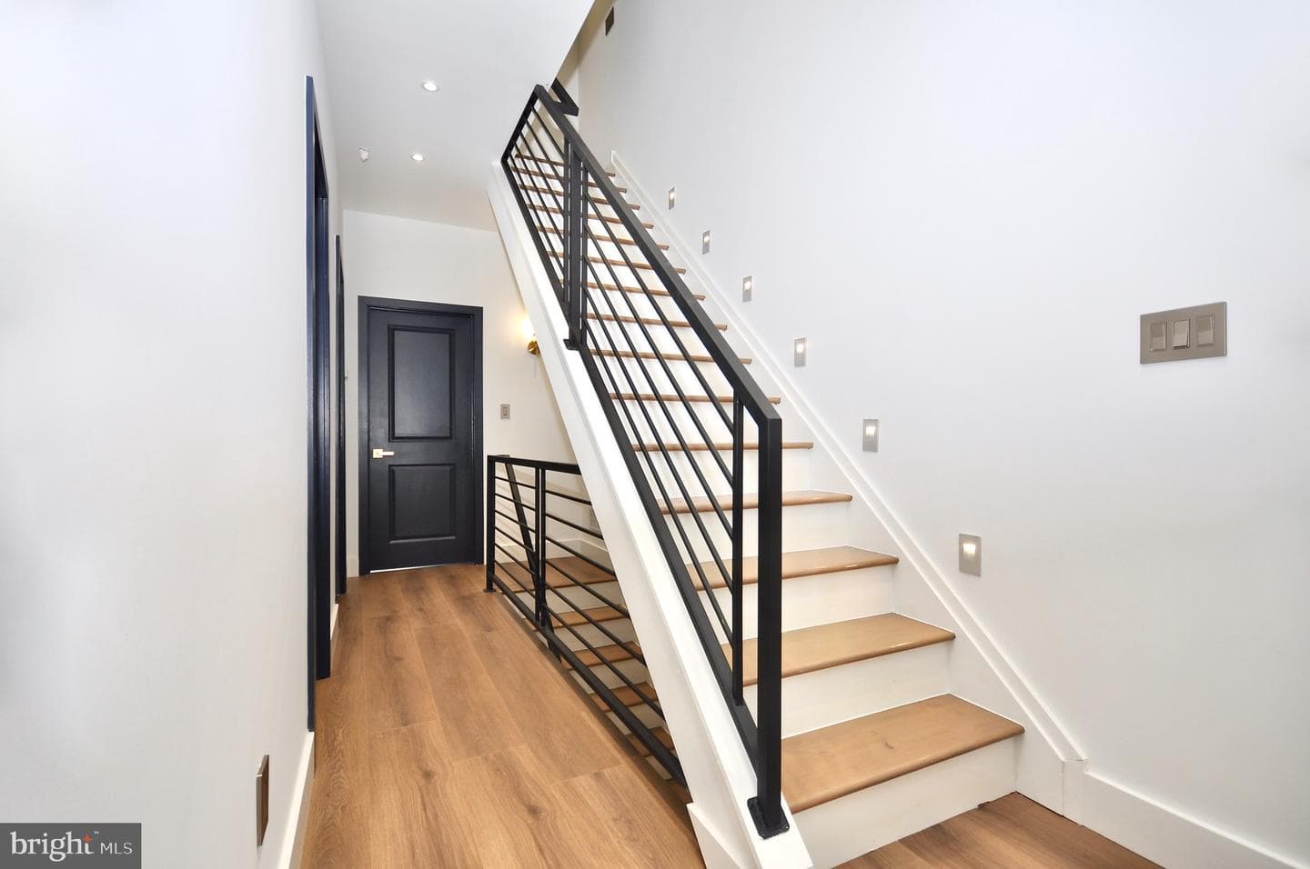 2043 N Orkney St photo 55